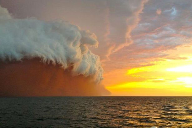 tsunami-polvo-rojo-australia-2