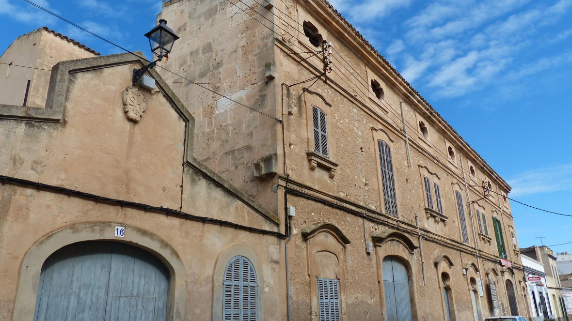 22102076131_5f400d907c_o